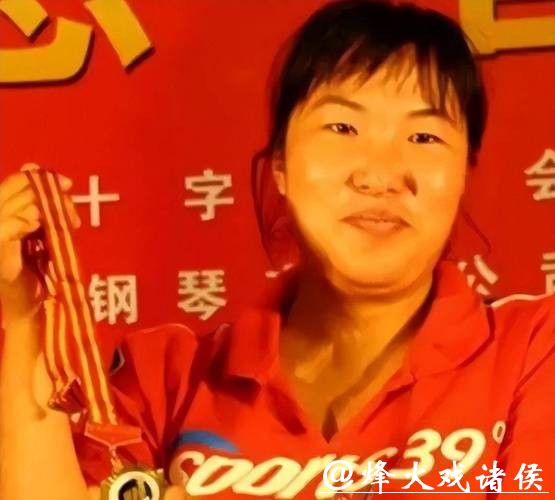 田径女神艾冬梅：为国夺得19枚奖牌，退役后靠低价售卖奖牌为生